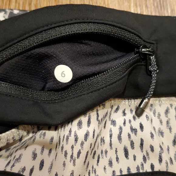 Lululemon Run: Speed Sz 6 Short 4-way Stretch Dottie Dash Grain Black / Black - Picture 4 of 6